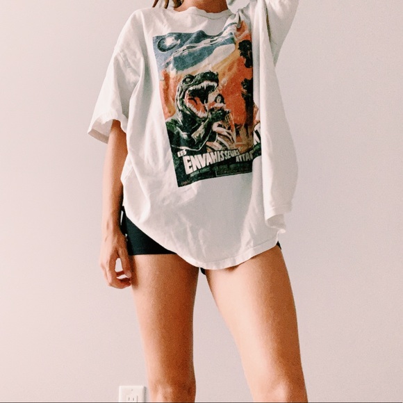 Brandy Melville Marina “Les Envahisseurs” graphic - Picture 3 of 3